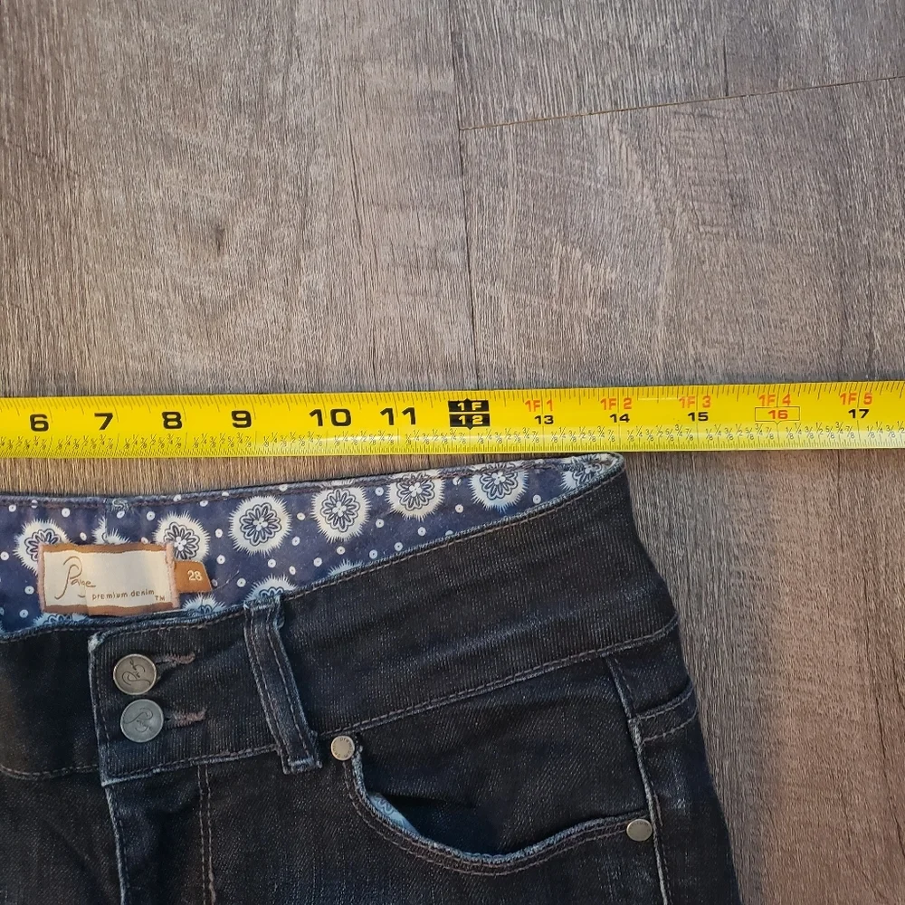 Paige Hidden Hills Women's Y2K‎ Flair legs Premier Jeans Size 28
